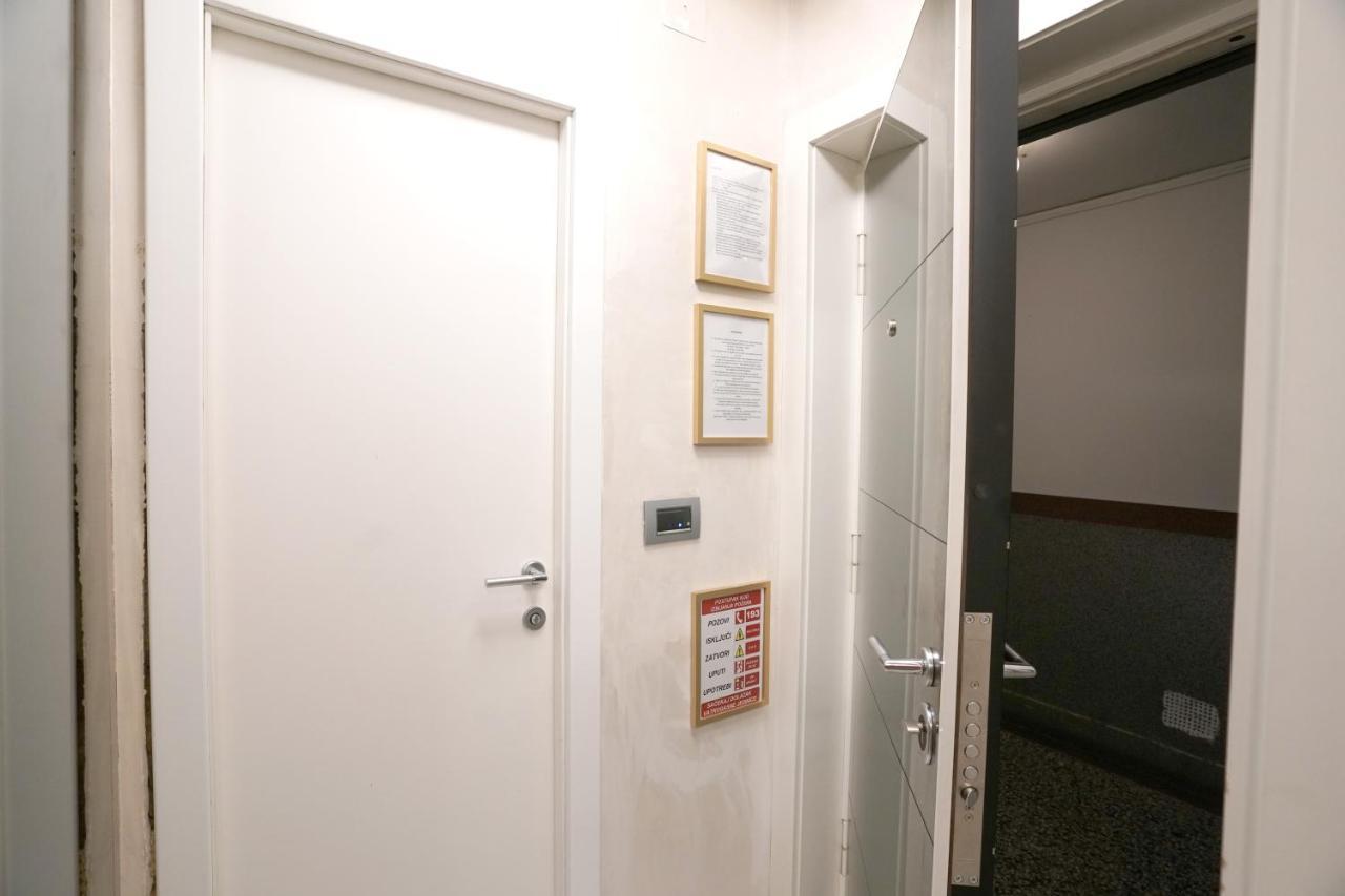 Apartman Stash Belgrado Buitenkant foto